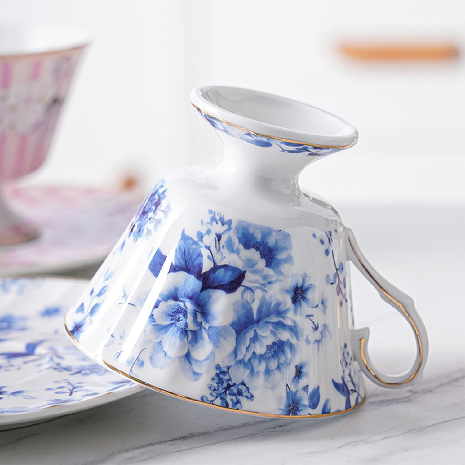 Blue and White Roses Tea Cup and Saucer, 5 Ounces Retro Floral Coffee Cup, Vinta