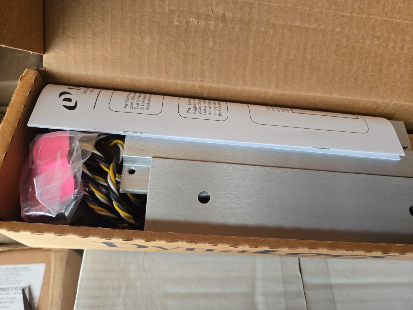 Dynalock 2013-GLB Electromagnetic Gate Lock 12/24 VDC New 1200 Lbs