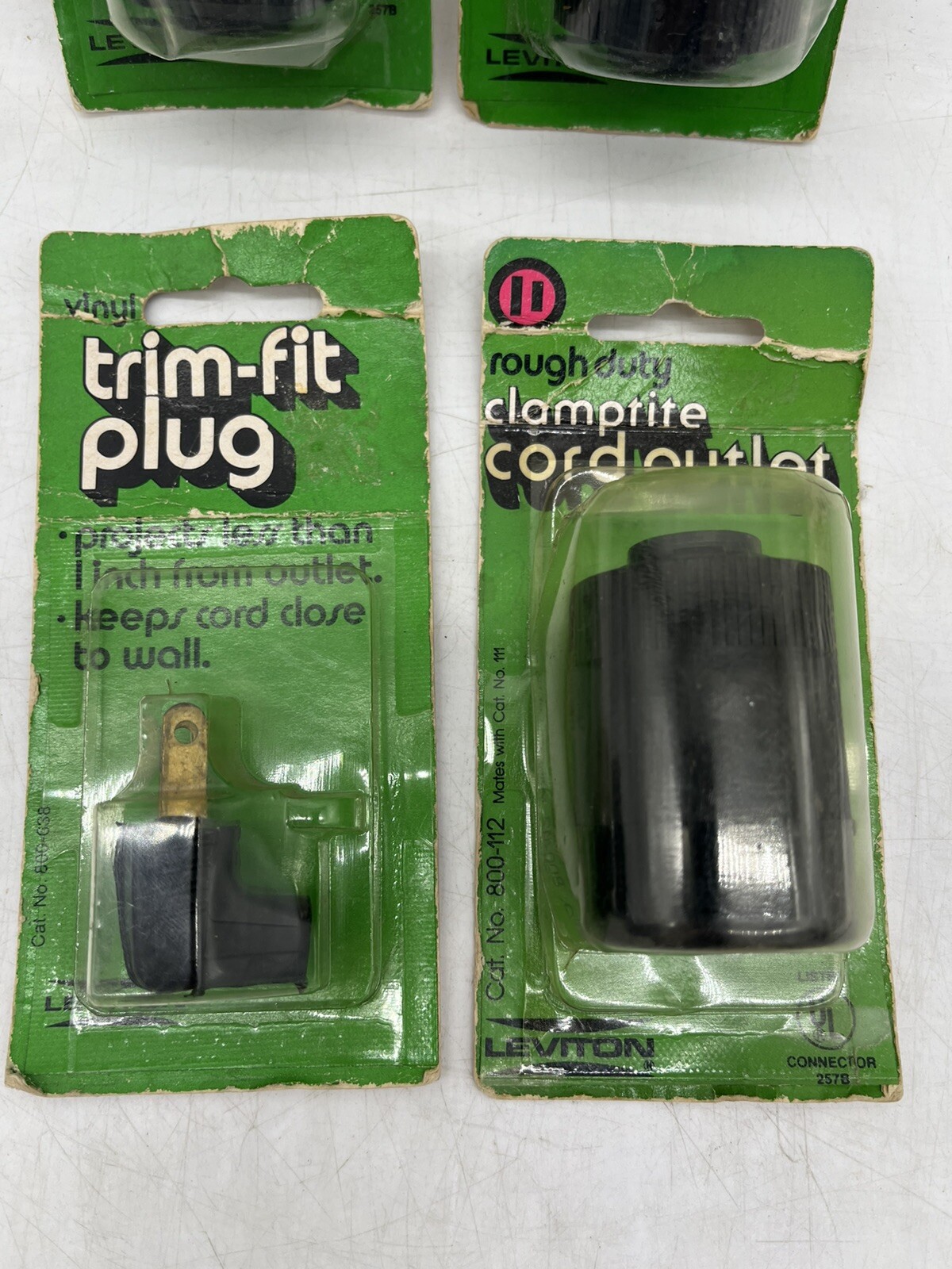 Lot of 4 LEVITON Plugs/Outlets Rough Duty trim-fit Plugs clamptite cord outlet