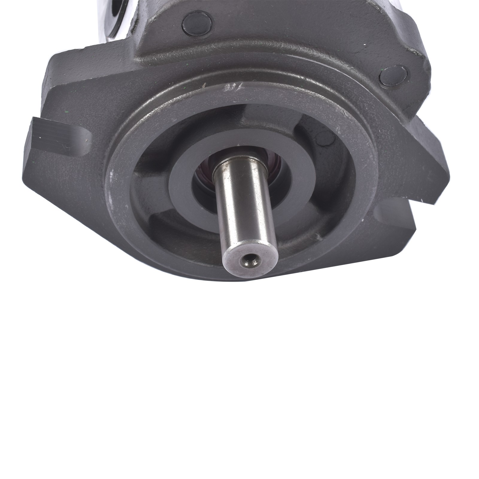 3-15GPM Hydraulic Gear Pump 5/8″ Straight Keyed SAE A-2 Bolts CCW CI58K-A02-122L