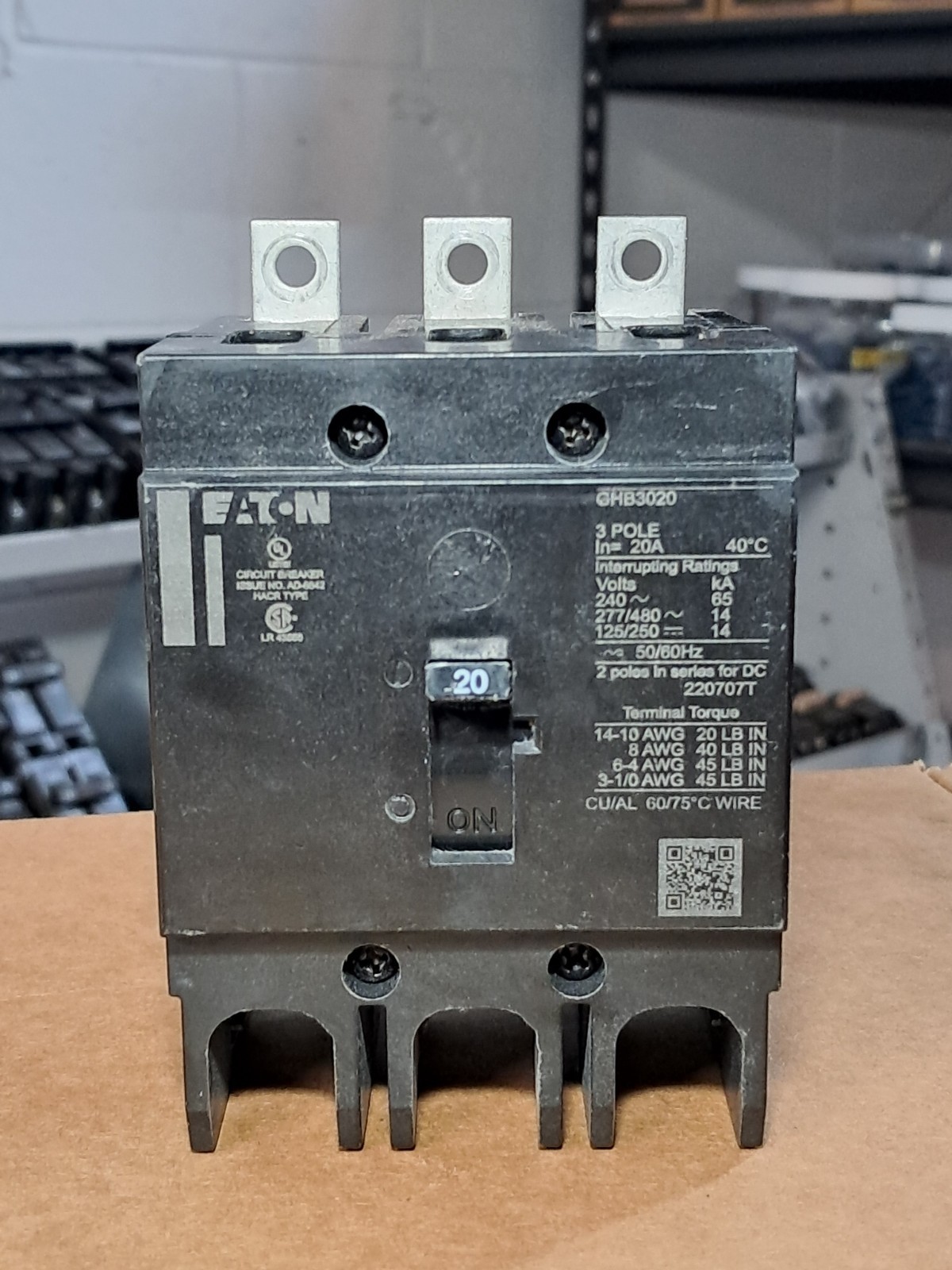Eaton 20 Amp Bolt-On Circuit Breaker 277/480 VAC 3 Pole GHB3020