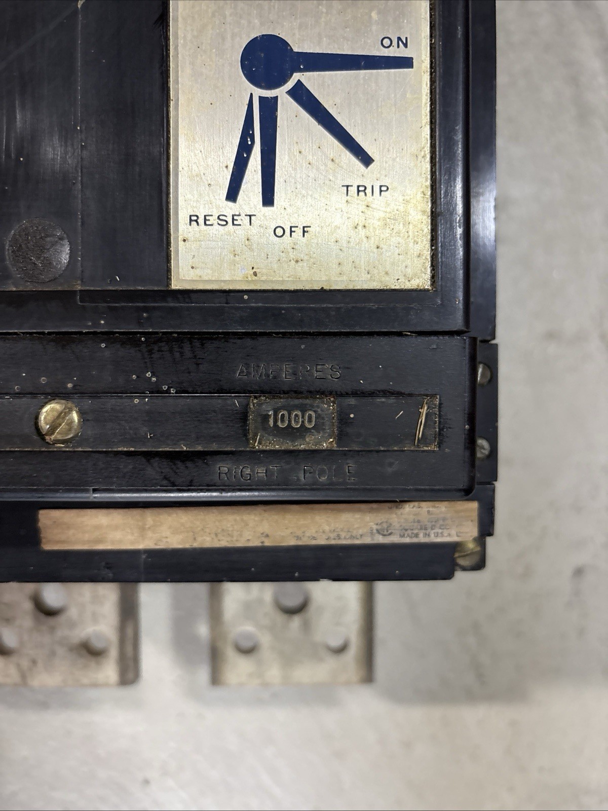 Square D Type PAL 2000A Circuit Breaker 3-Pole with 1000A Shunt Trip Indicator