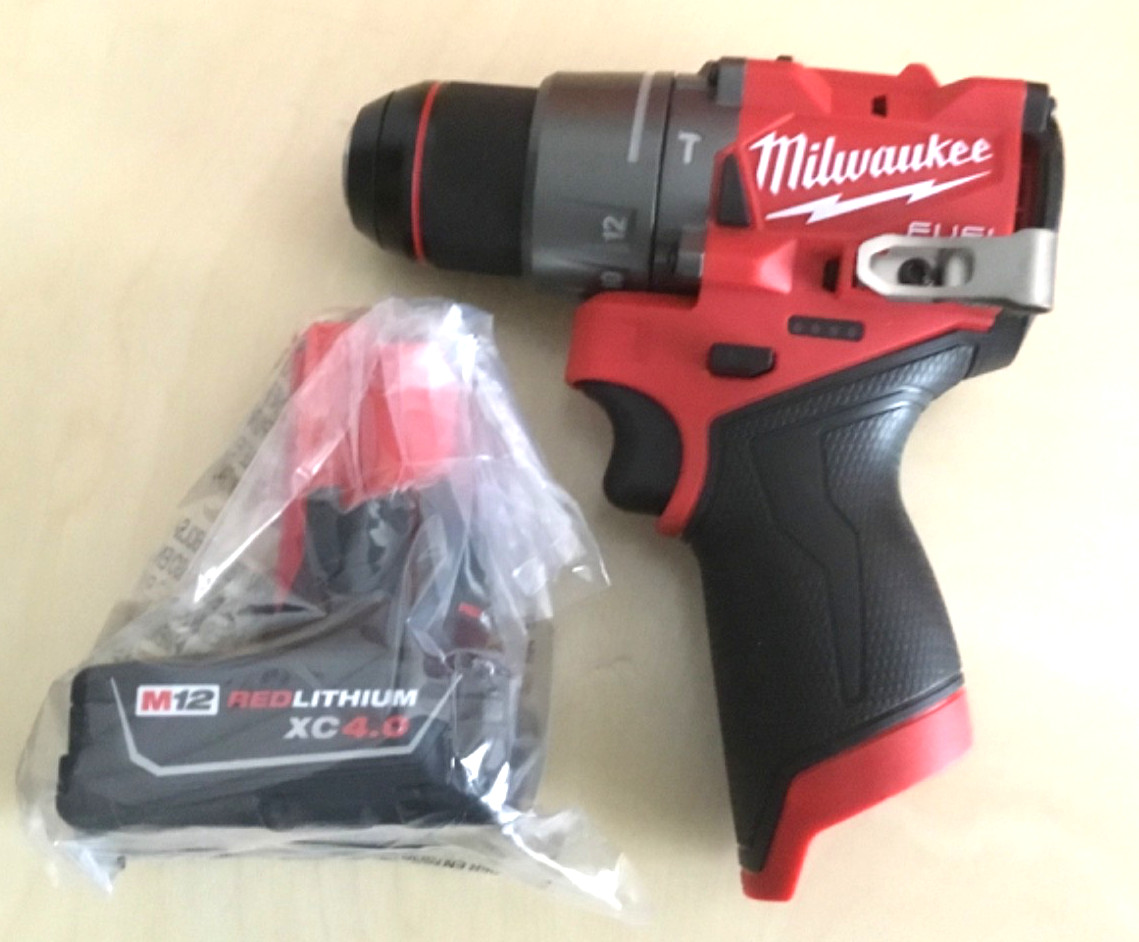 Milwaukee M12 12v FUEL 1/2 Brushless Hammer Drill with 4.0 Battery Bundle Kit