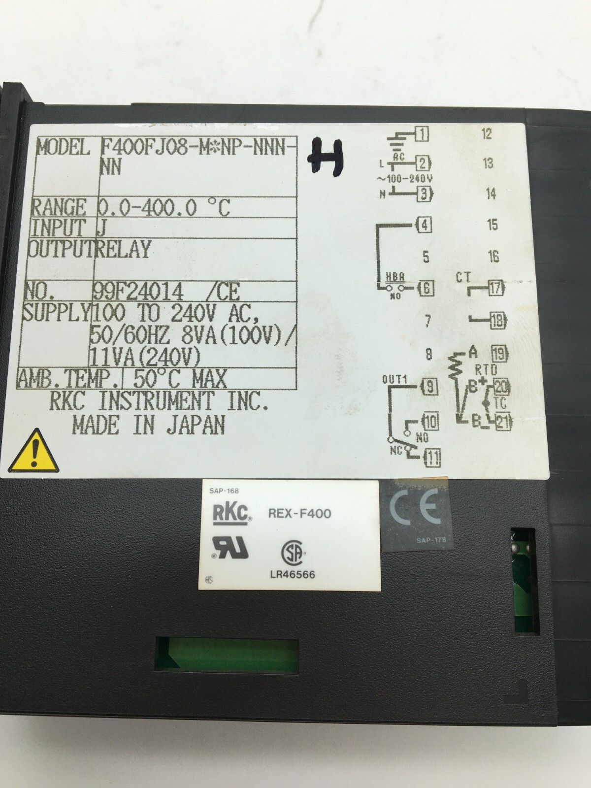 RKC REX-F400 F400FJ08-M*NP-NNN-NN Temperature Controller 100-240VAC 8VA/11VA