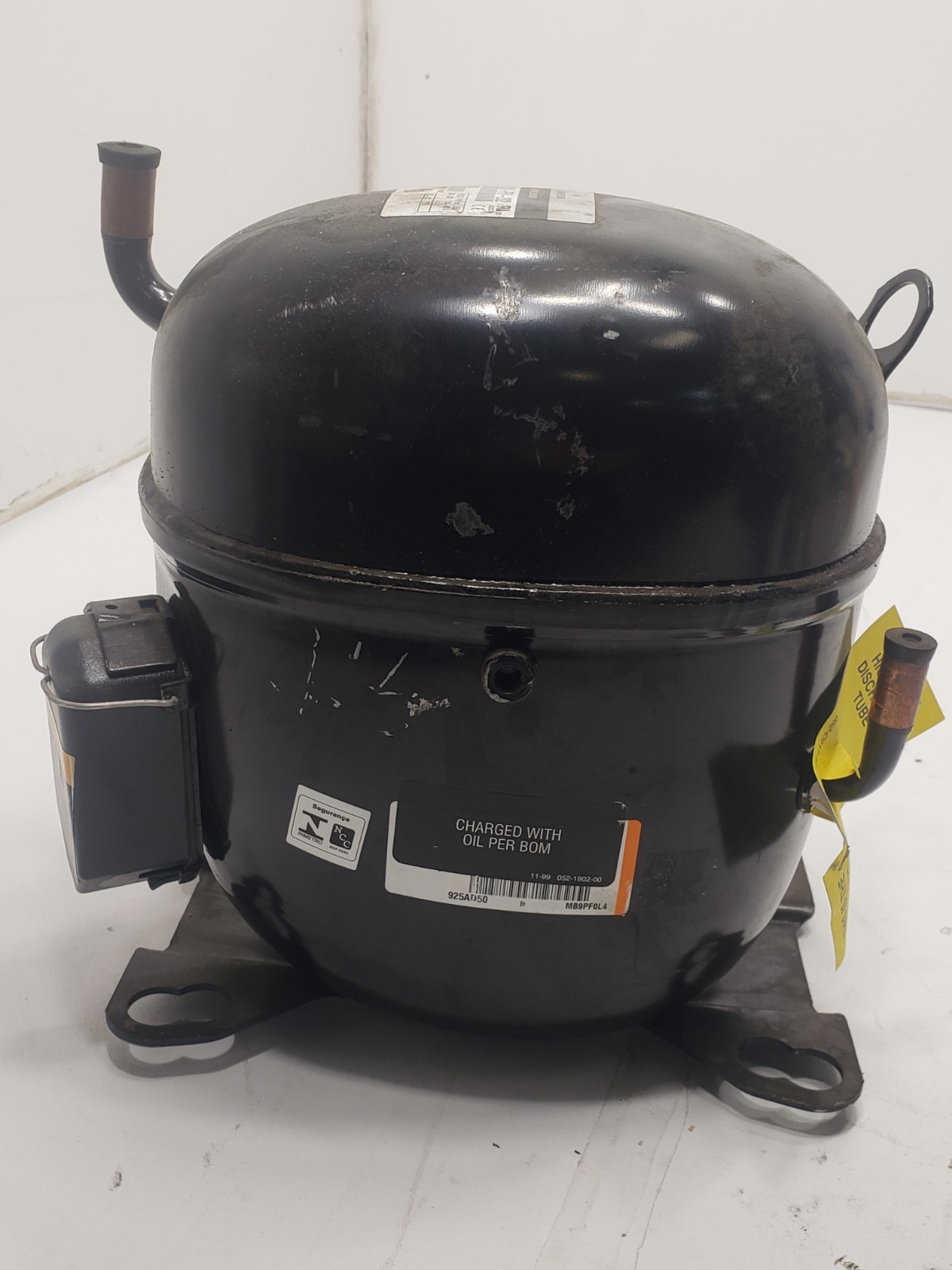Copeland Emerson RST70C1E-PFV-202 1/2 HP 208/230V Refrigeration Compressor
