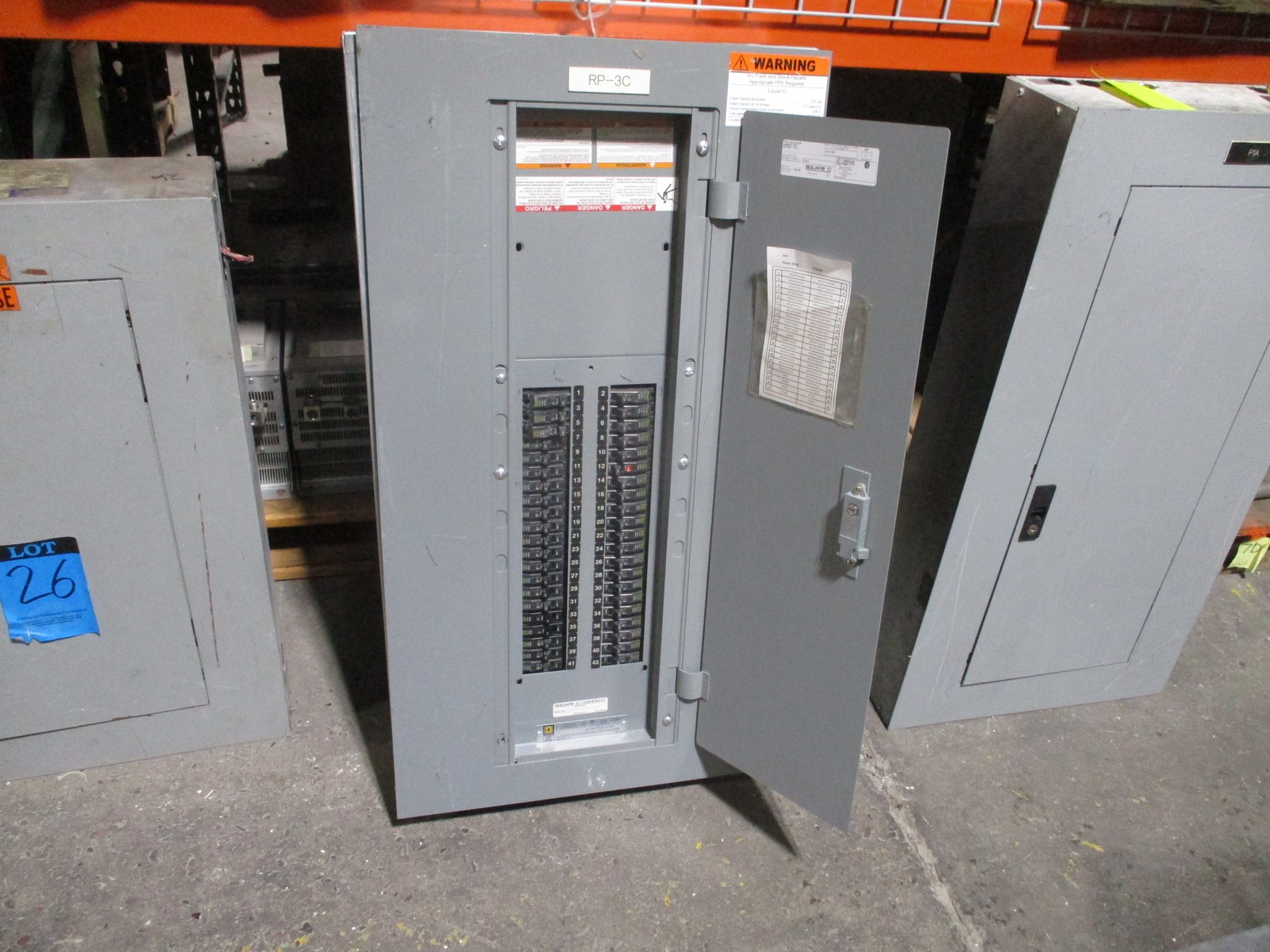 Square D Main Lug Circuit Breaker Panel NQOD442L225CUNL 208Y/120V 225A Max Used