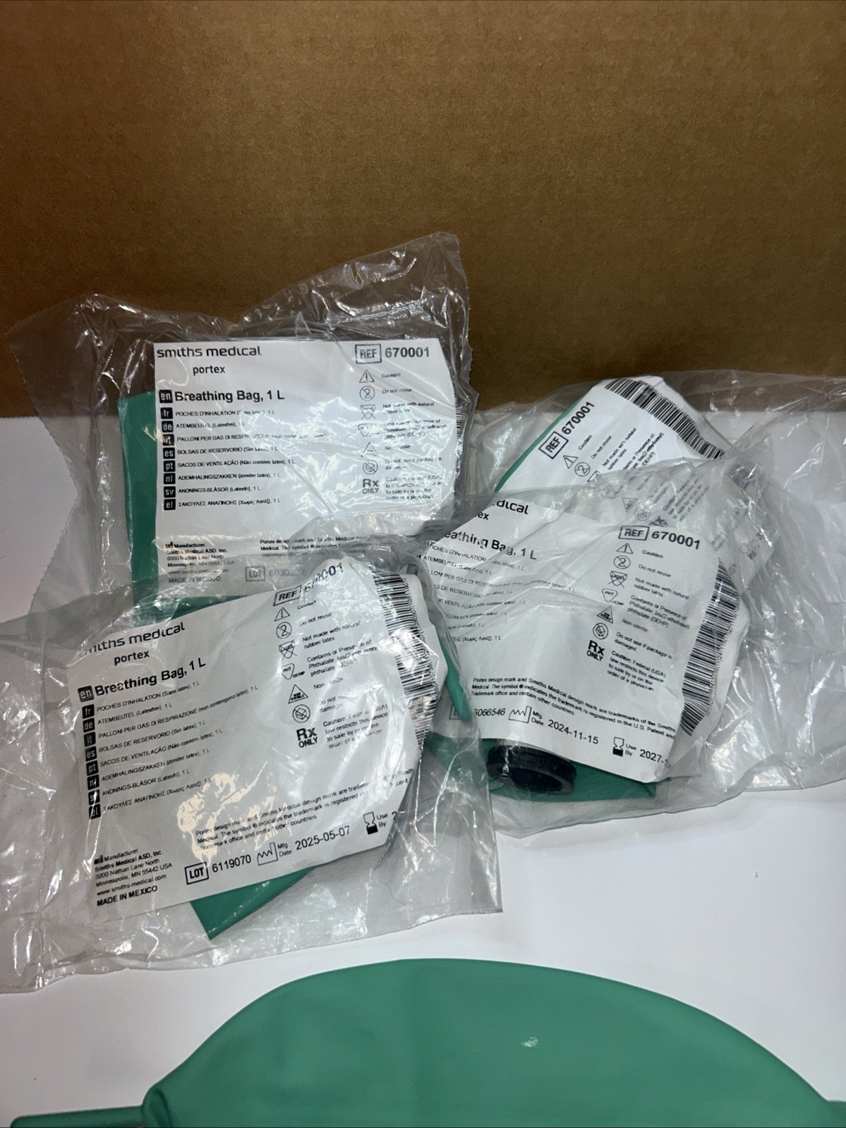 Lot of 4 Anesthesia Breathing Bag – 1 Liter Non-Latex 08/2027