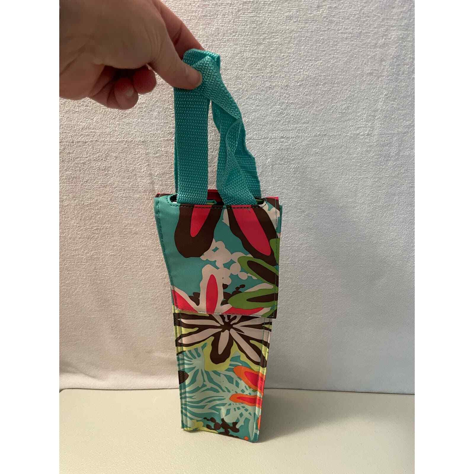 Thirty One perfect bottle thermal new in package Daisy Craze