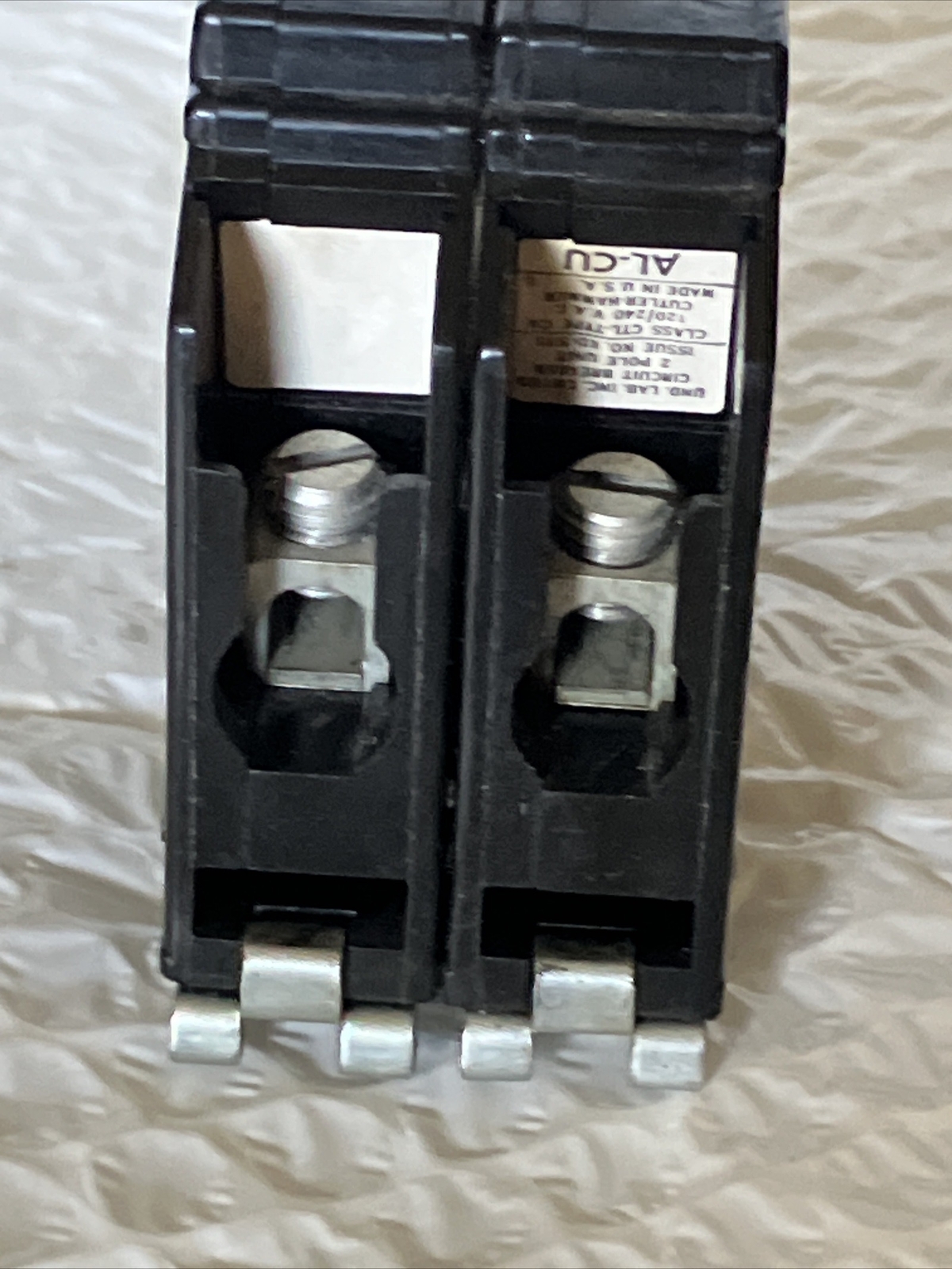 Eaton Cutler Hammer 30Amp 2 Pole Circuit Breaker CH230 METAL FOOT (Half Notch)
