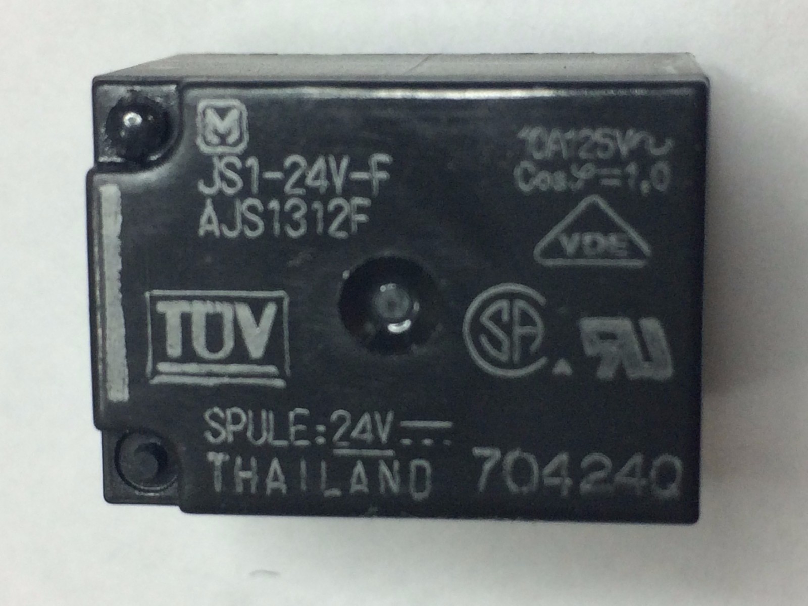 Fact. Box of 100pcs of JS1-24V-F Relays SPDT 22x16x16.4mm 24VDC 10A Thru-Hole