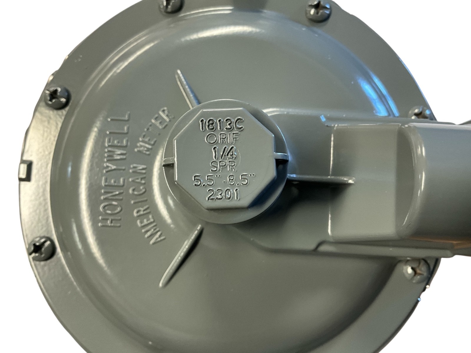 Honeywell American Meter 1813C Gas Pressure Regulator 1/4 Orifice 5.5-8.5 WC