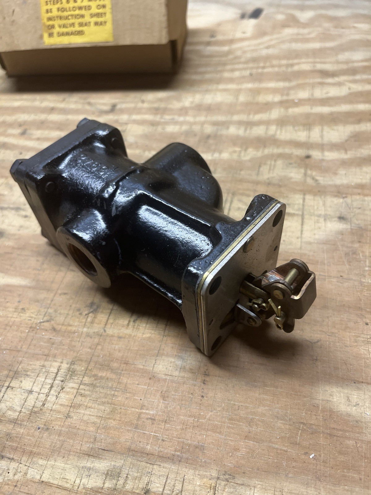 New ITT McDonnell & Miller SA47-101-102 P.A. Valve & Strainer Assembly