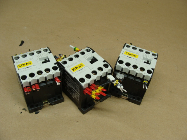 LOT OF 3 MOELLER DIL EM-01-G CONTACTORS 3PH 600VAC MAX 15A OPEN