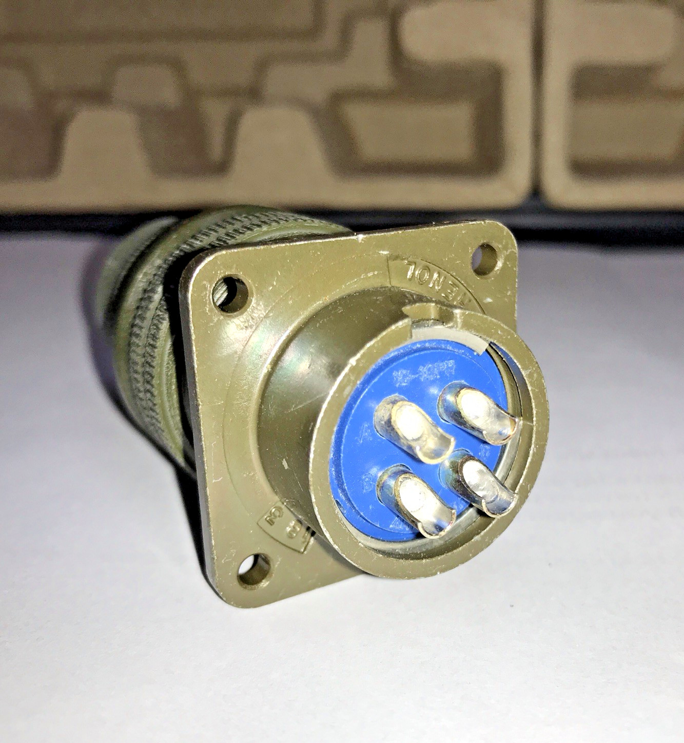 Amphenol MS3106A18-10S 4-Pin Female Connector and MS3102A18-10P 4-Pin Male Plug