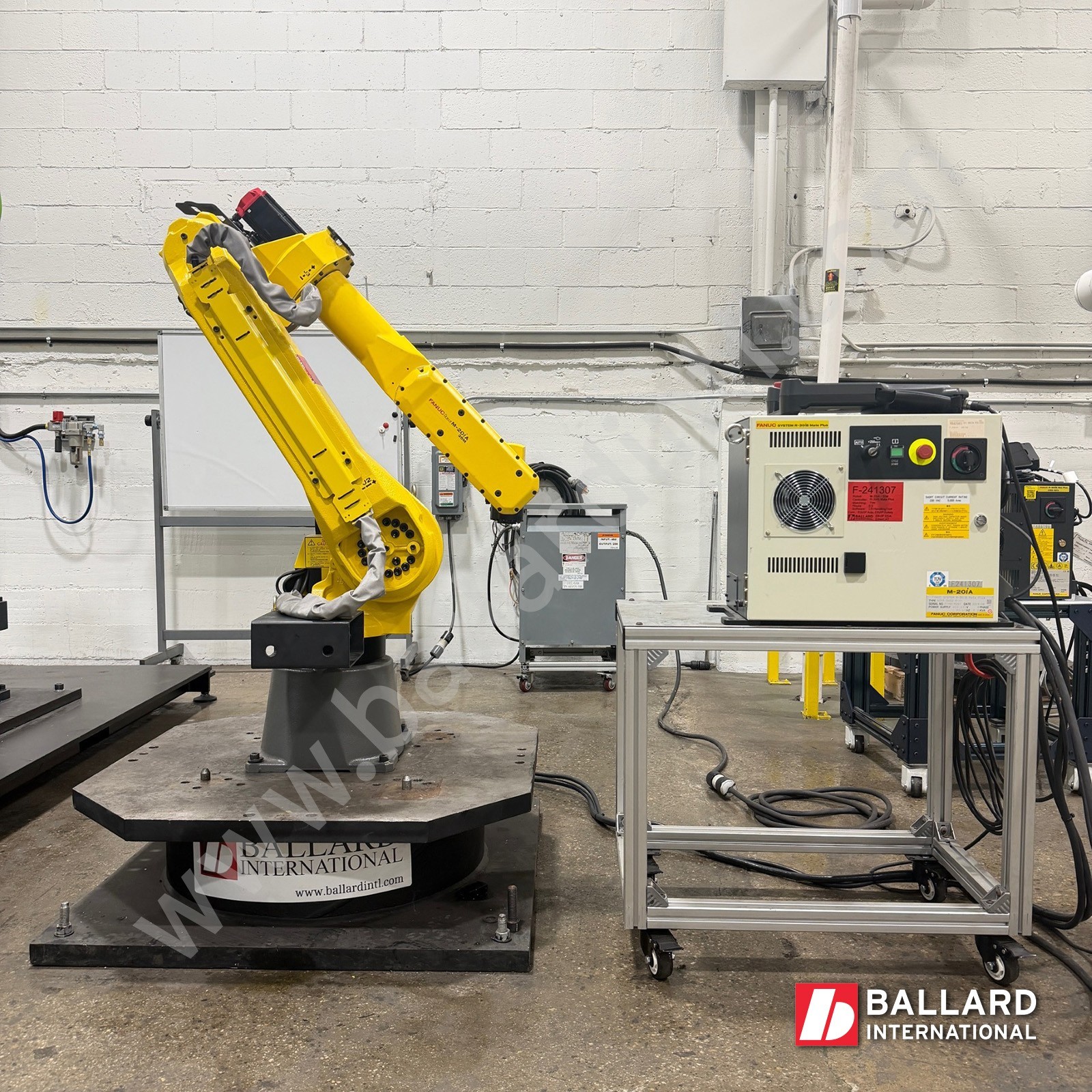 FANUC M-20iA/35M Robot System w/ R30iB Mate Plus – ZERO HOURS! – F241307