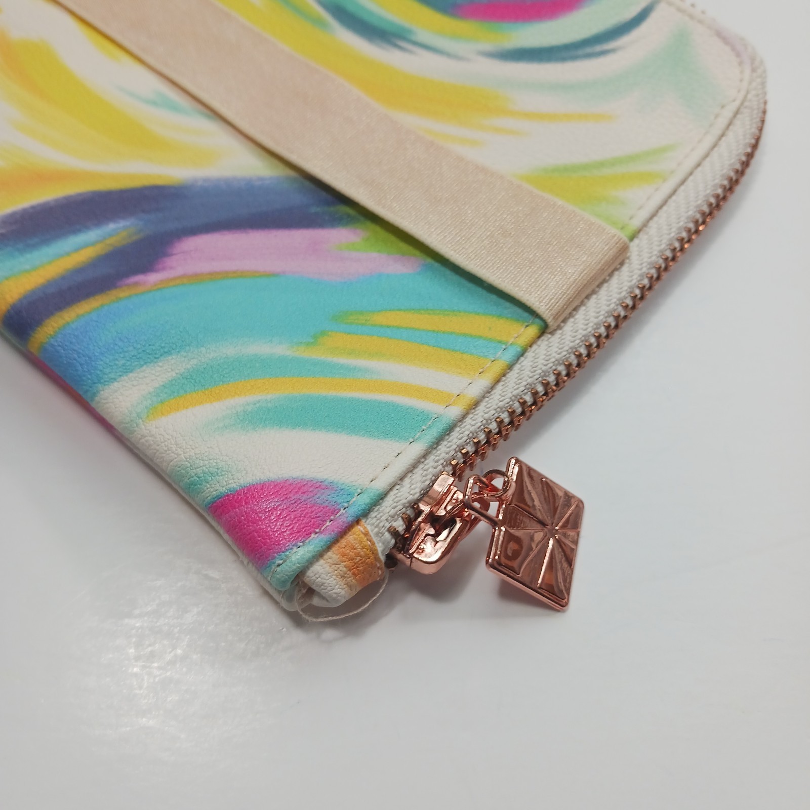 Erin Condren planner accessory pouch for ultimate planny pack