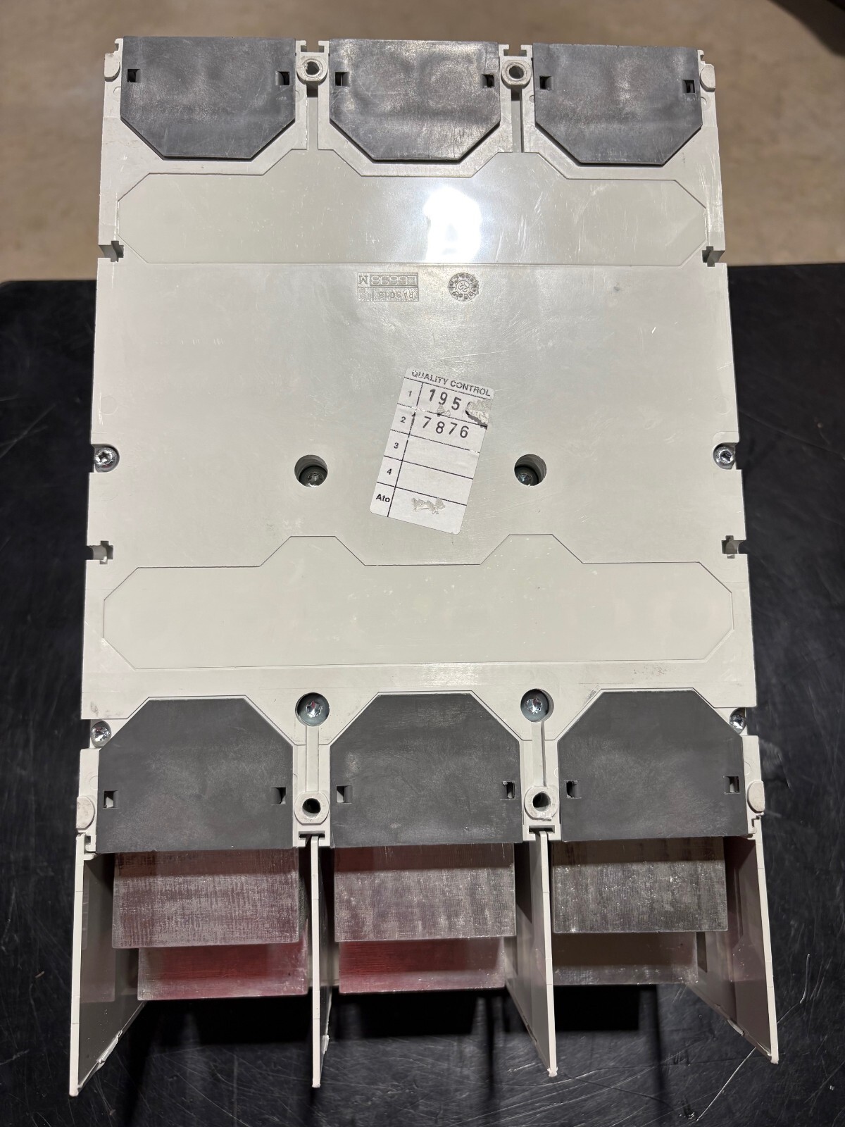Allen Bradley 140G-N6K3-E12 Circuit Breaker, 1200A, 65kA, 480V, LSIG MM, 3P MCCB