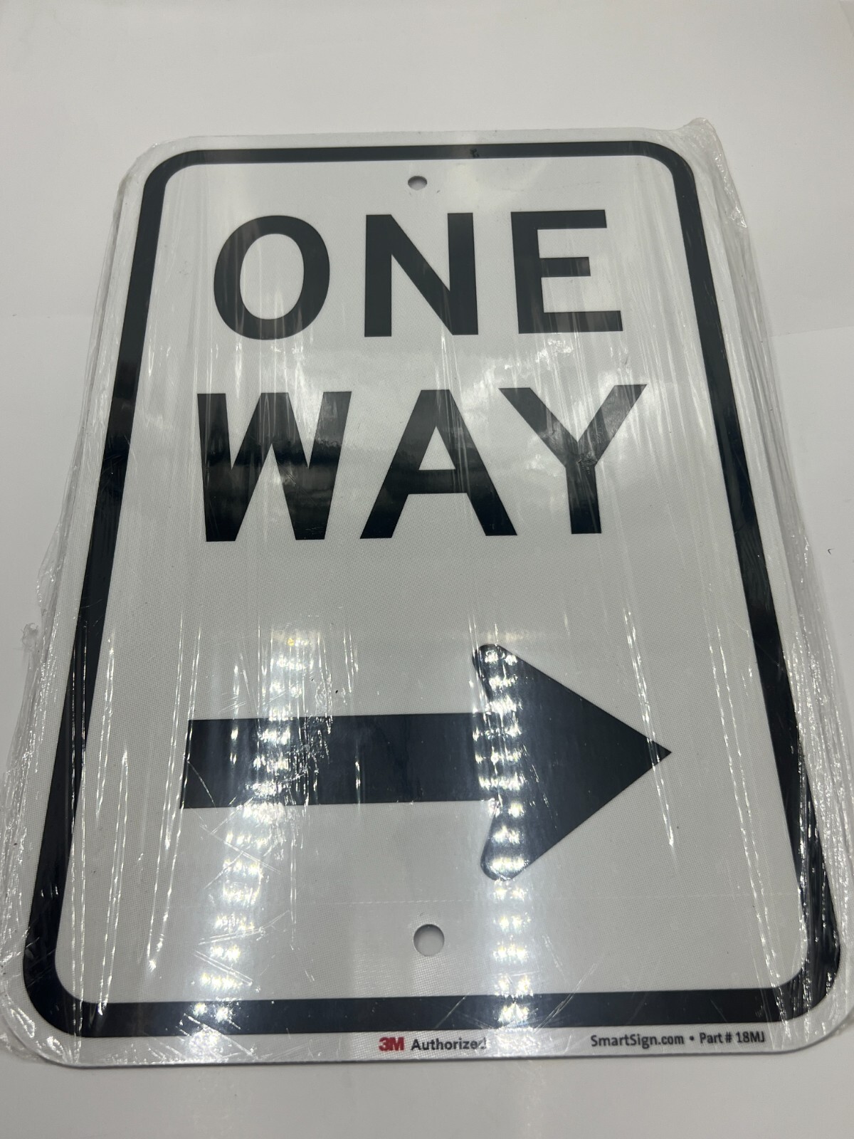 SmartSign 18MJ One Way Sign Sign Right Arrow 12″ x 18″ 3M EG Reflective Aluminum
