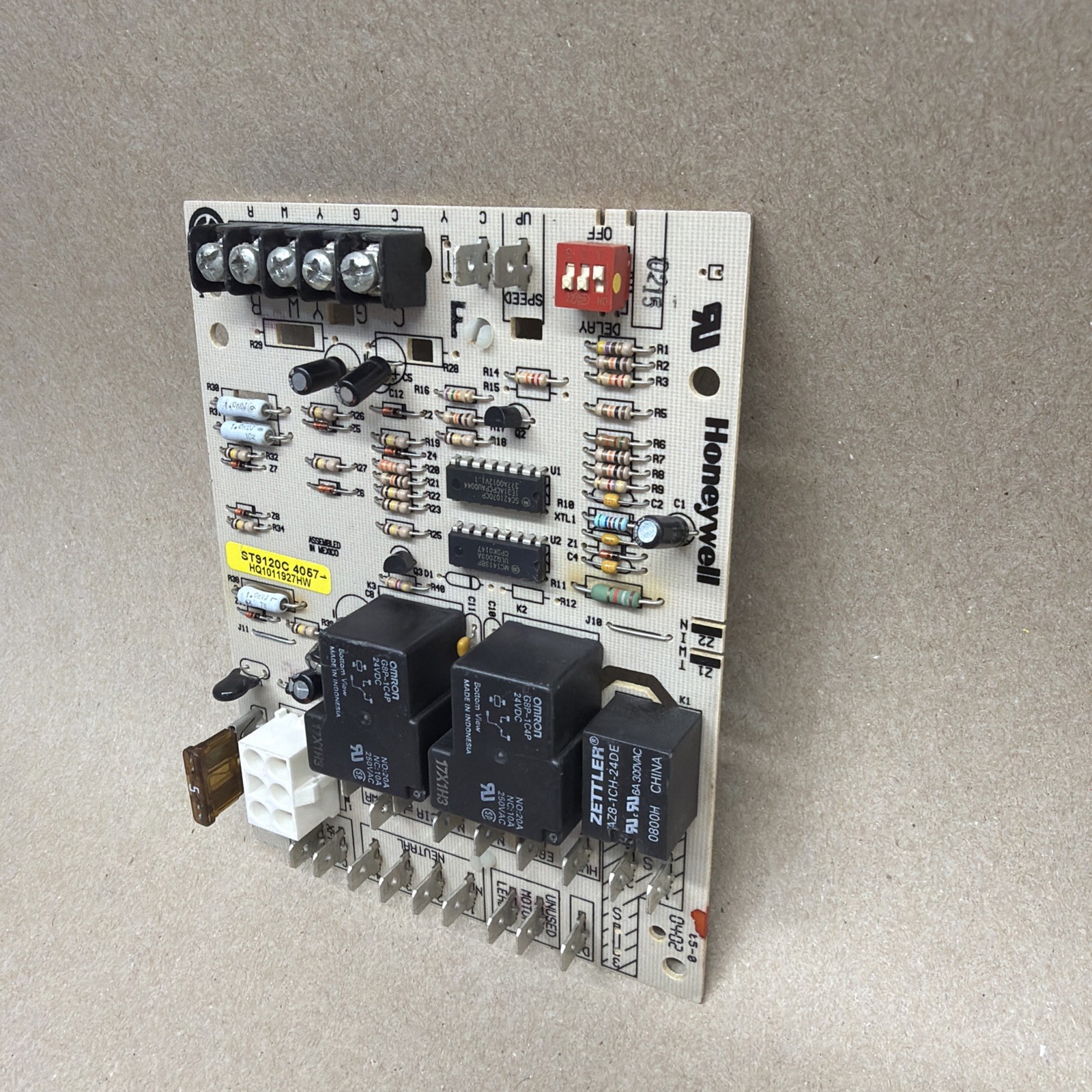TESTED✅ Honeywell ST9120C4057 Furnace Control Circuit Board HQ1011927HW