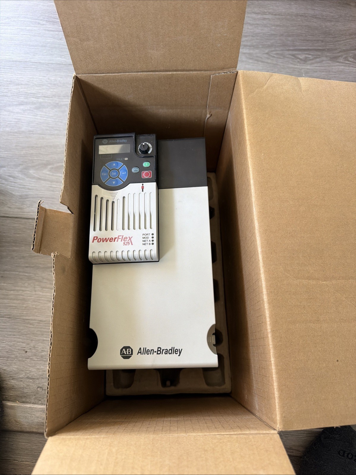 Allen Bradley 25B-B032N104 — PowerFlex 525 7.5kW (10Hp) AC Drive**New**Brand AB