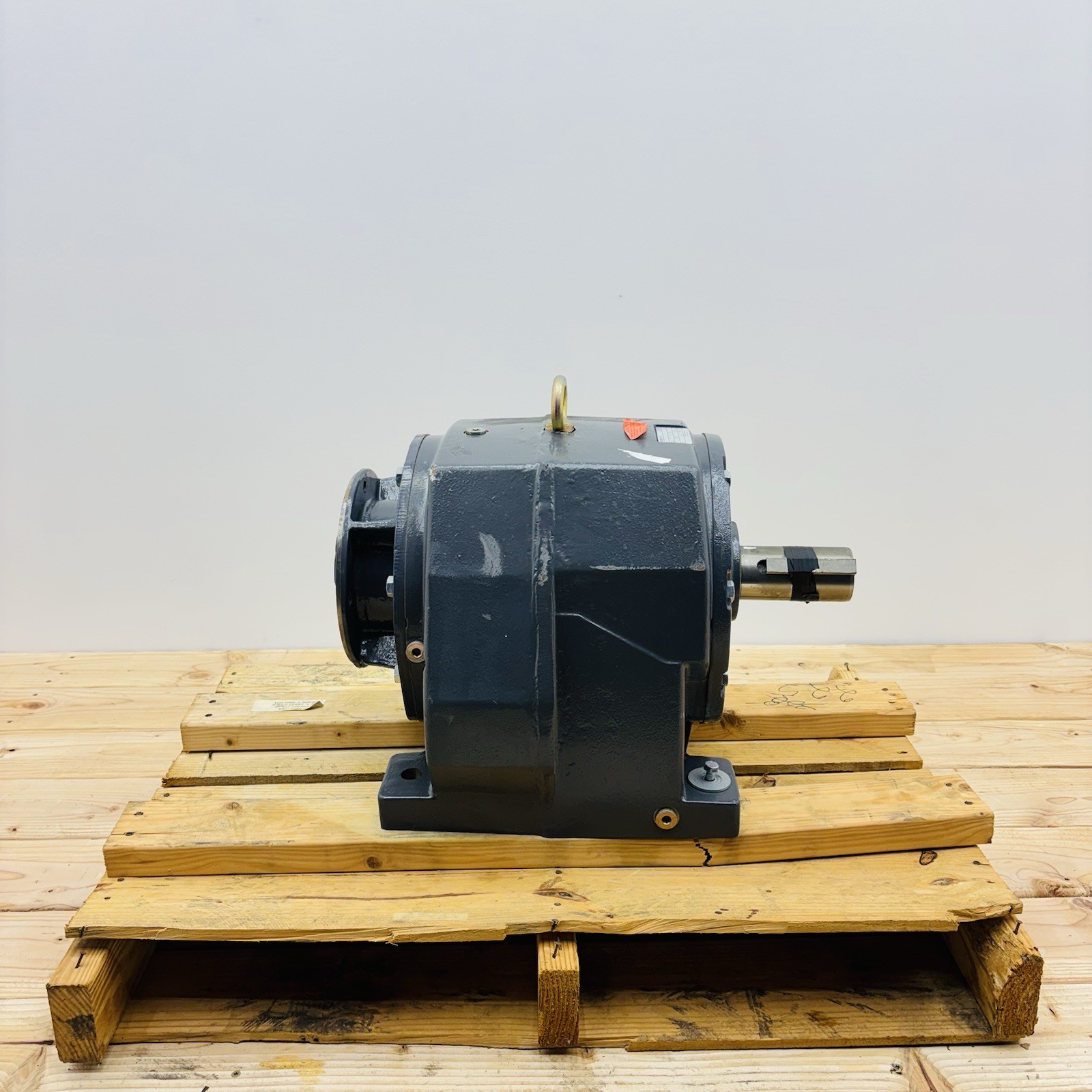 Falk UltraMite 09UCBN2A25A1E Gear Drive 26.04:1 Ratio New 23.30 HP Gear Reducer