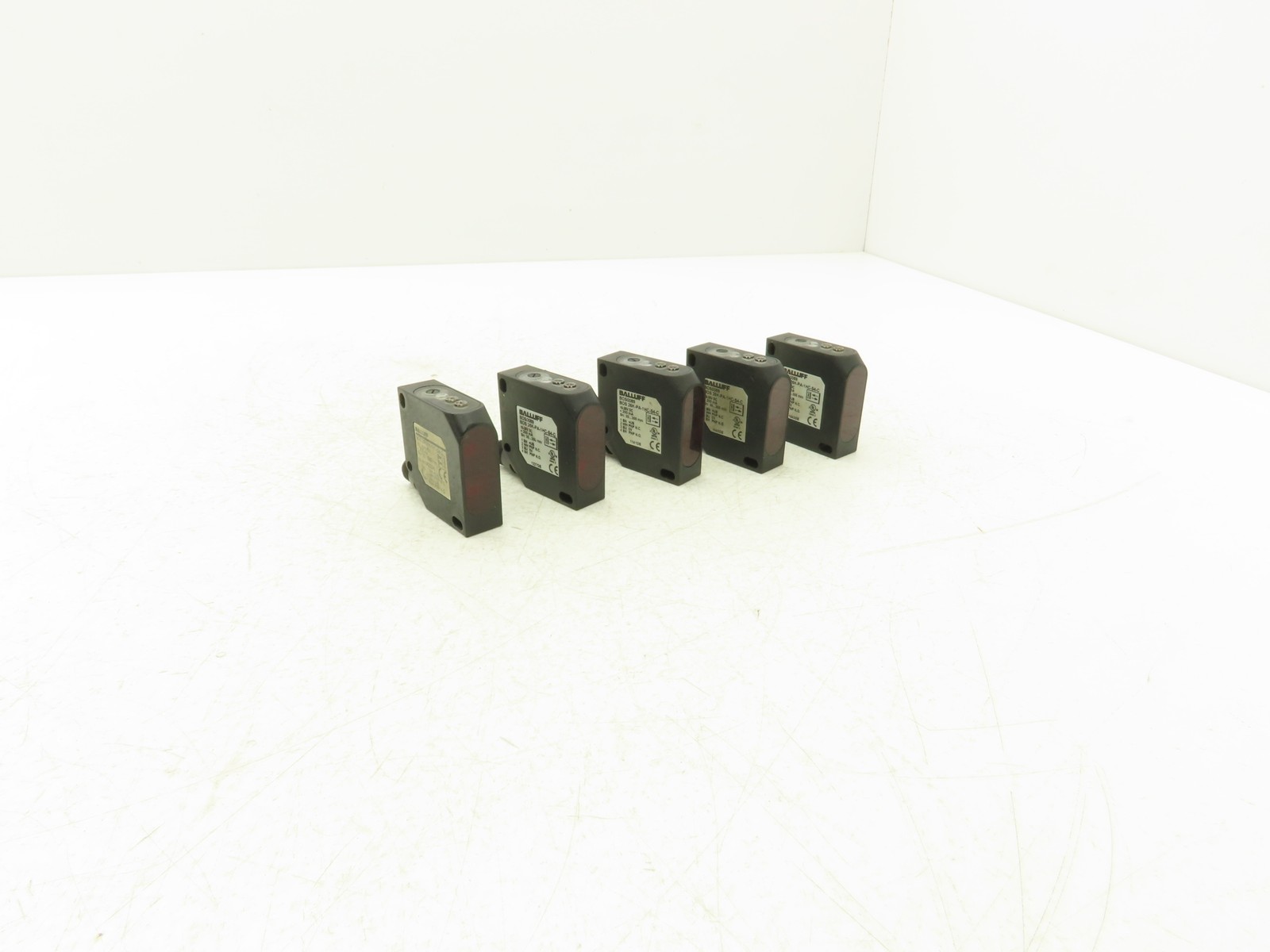 Balluff BOS0089 Cubic Diffuse Sensor w/Different Light Types 60cm Range Lot of 5