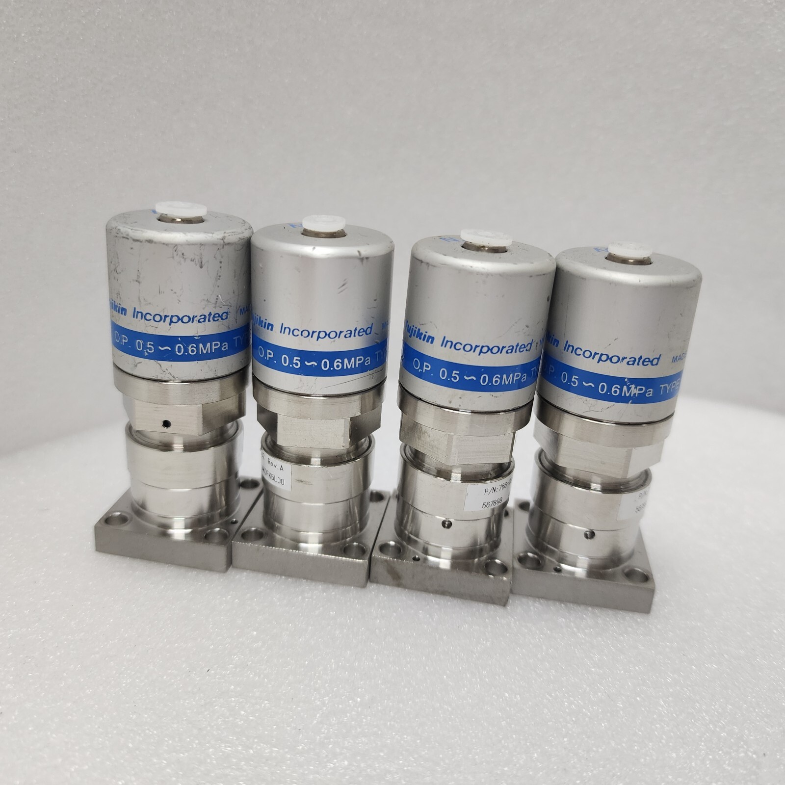 Lot of 4 Fujikin O.P.0.5~0.6 Mpa, Lam 766-208308-002 Rev A Valve,Used,Jp_96932