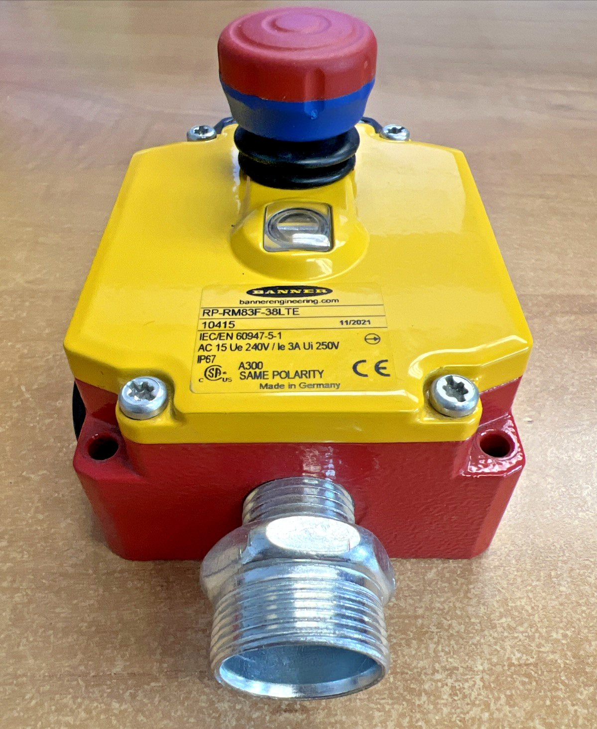 Banner RP-RM83F-38LTE Rope Pull with Emergency Stop 82126 *Excellent Condition*