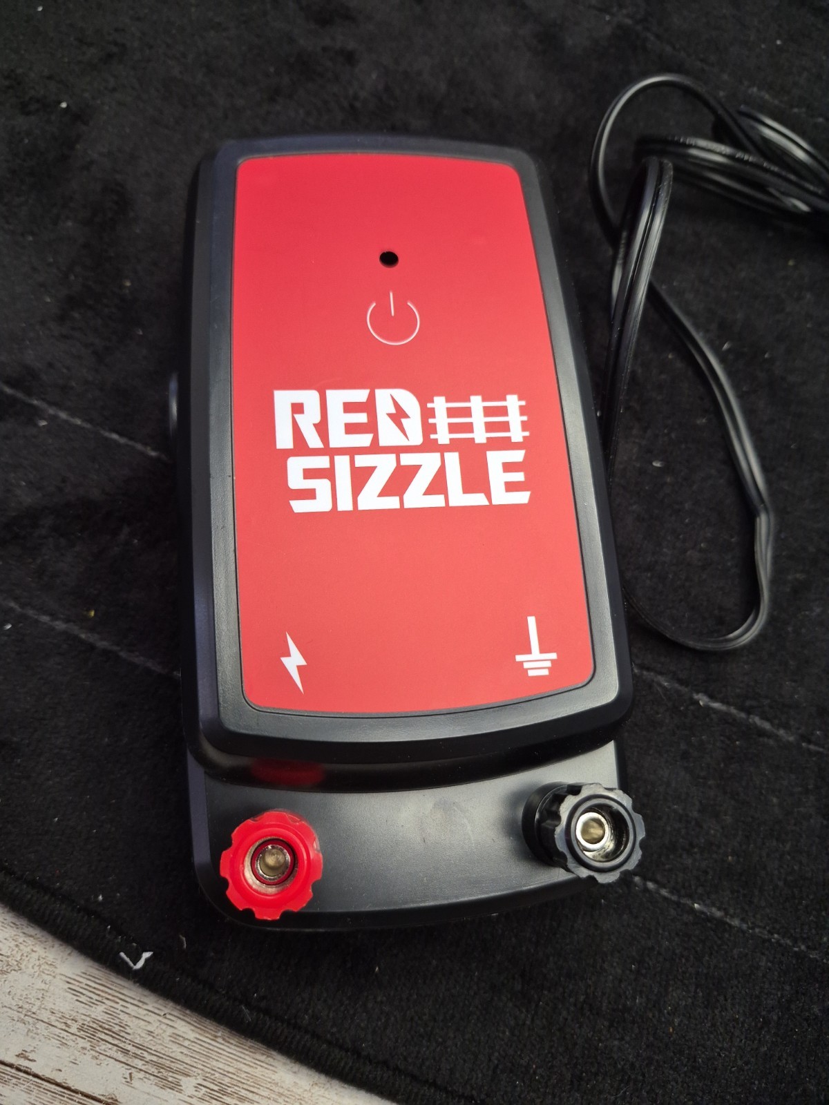 Red Sizzle Electric Fence Energizer 1.2 J 5m