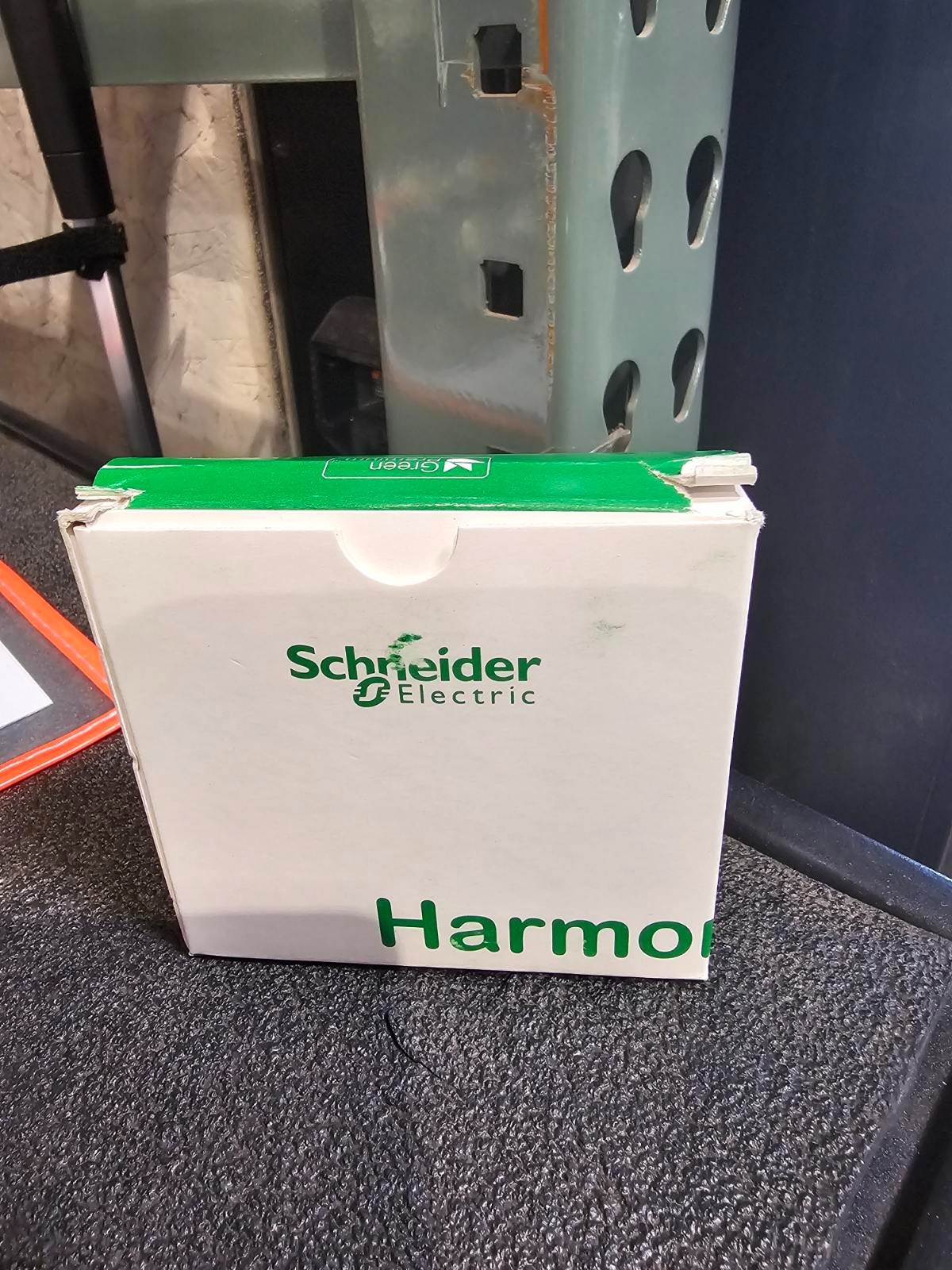 SCHNEIDER SSM1A112BD SSR, 12A, 4-32VDC/24-280 VAC
