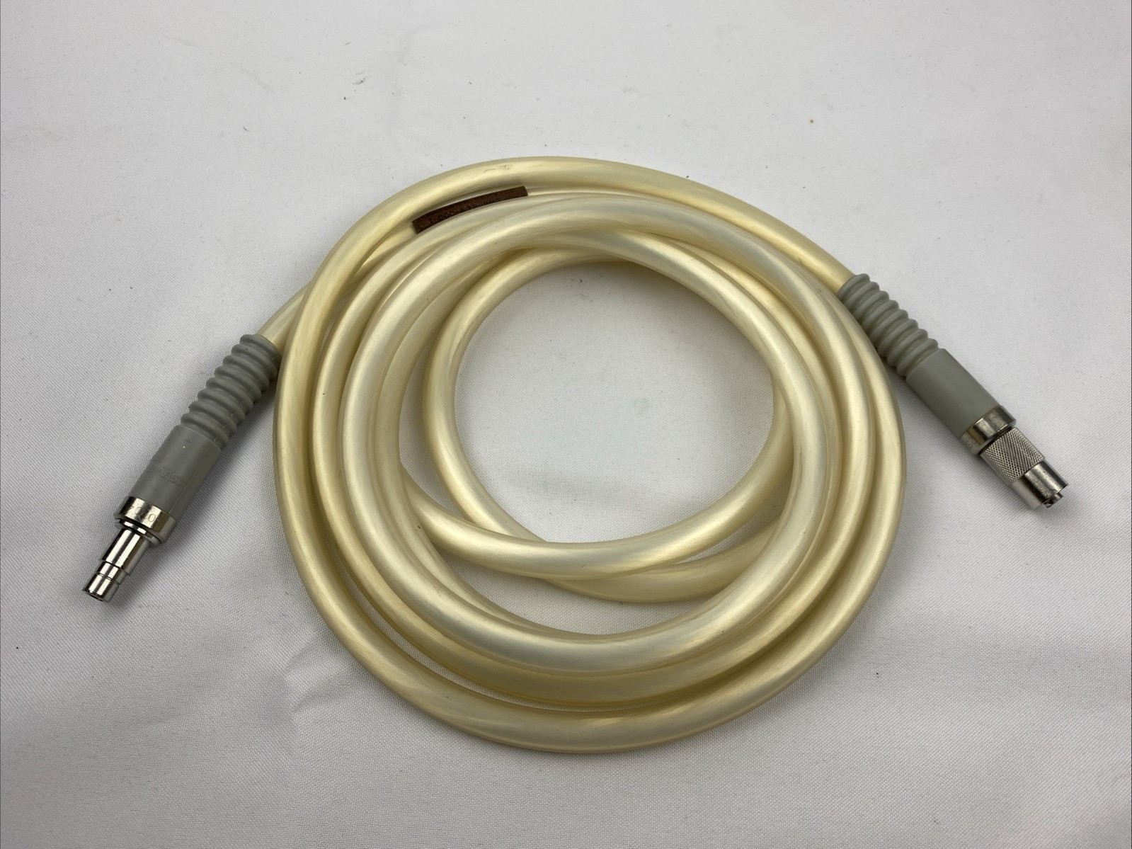 Stryker 5.0mm x 10′ Clear Case Fiberoptic Light Cable (233-050-064)