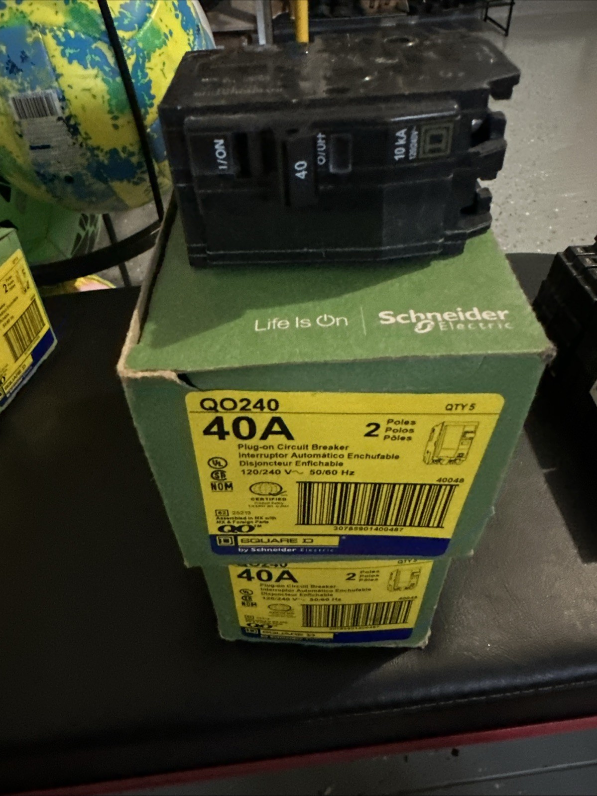Square D QO240 2-Pole 40 Amp 120/240V Plug-In Circuit Breaker