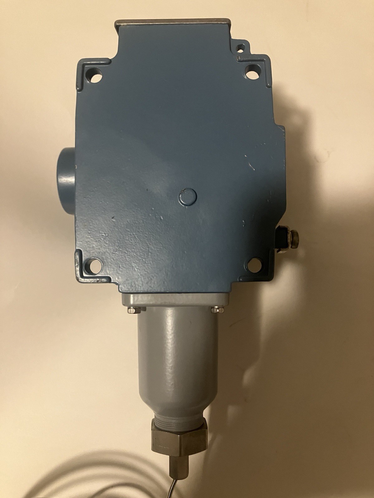 United Electric Controls Thermostat P/N E121-13273