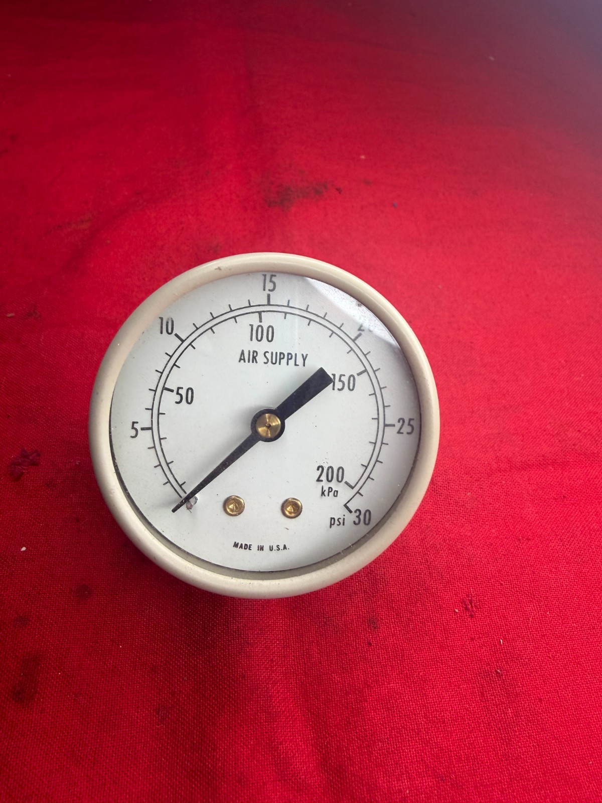AIR SUPPLY GAUGE 0-30 PSI 0-200KPA 1/8″NPT
