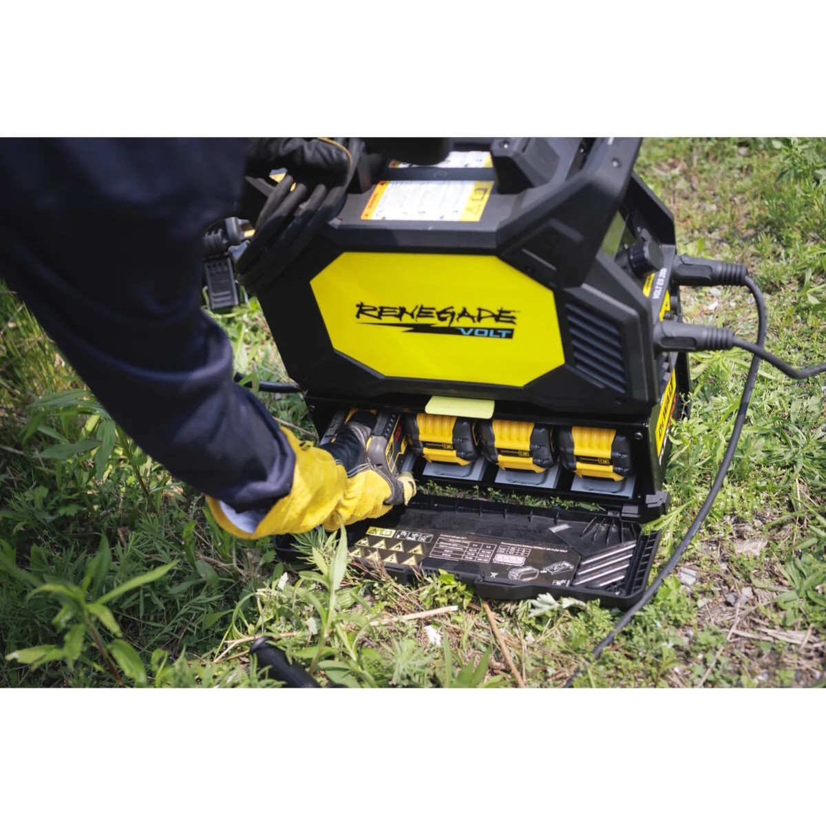 ESAB Renegade VOLT ES 200i Cordless Battery Powered Stick/TIG Welder (0447800880