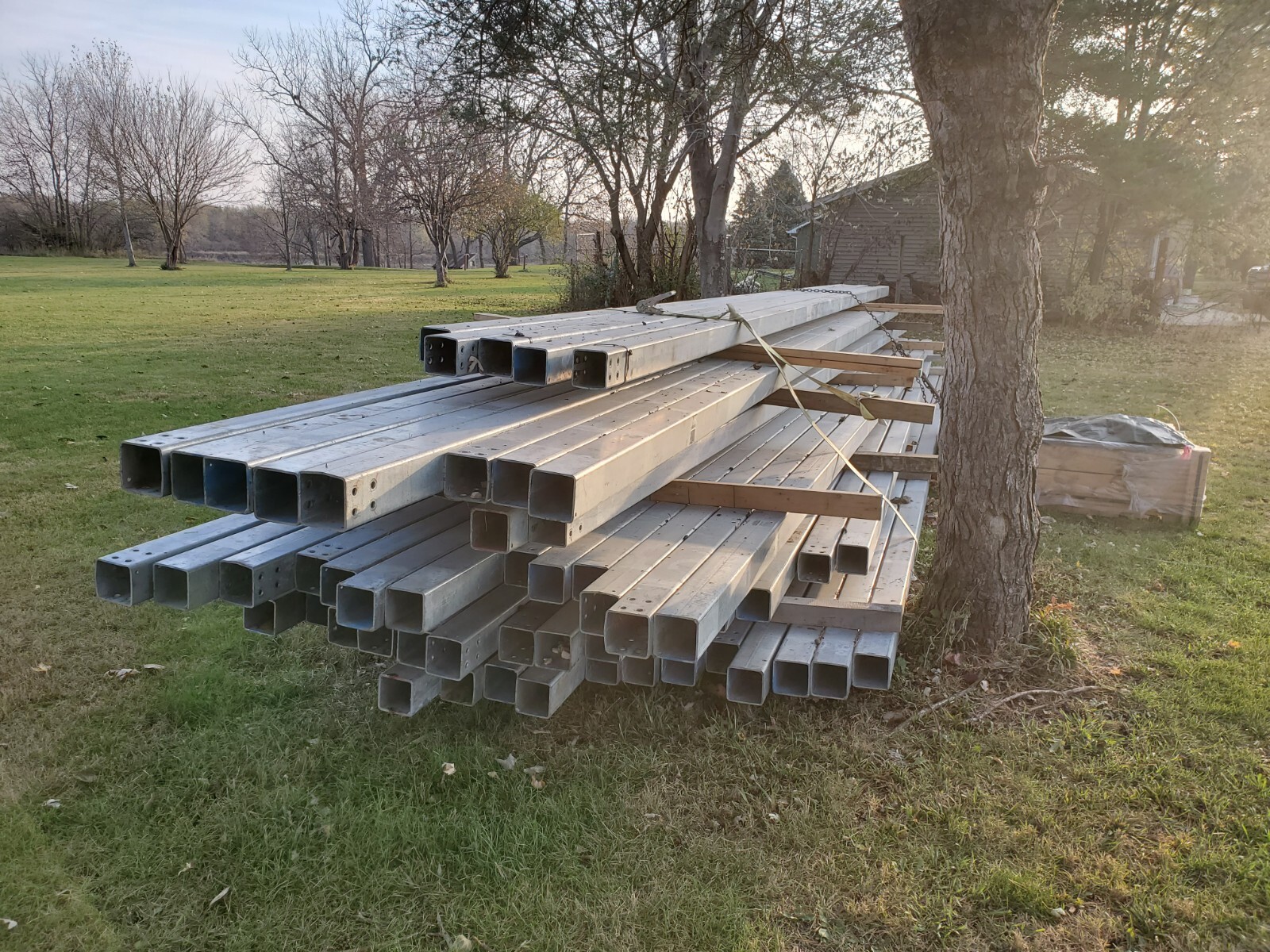 4.75 x 4.75″ x .25″ Square Tube Galvanized 33.5′ length