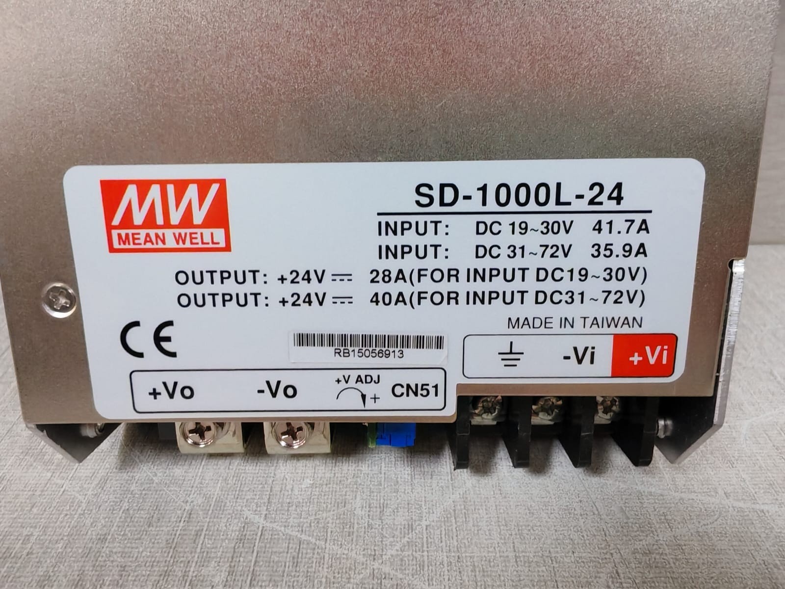 MEAN WELL SD-1000L-24 CONVERTER POWER SUPPLY -NEW WITH FILTHY BOX