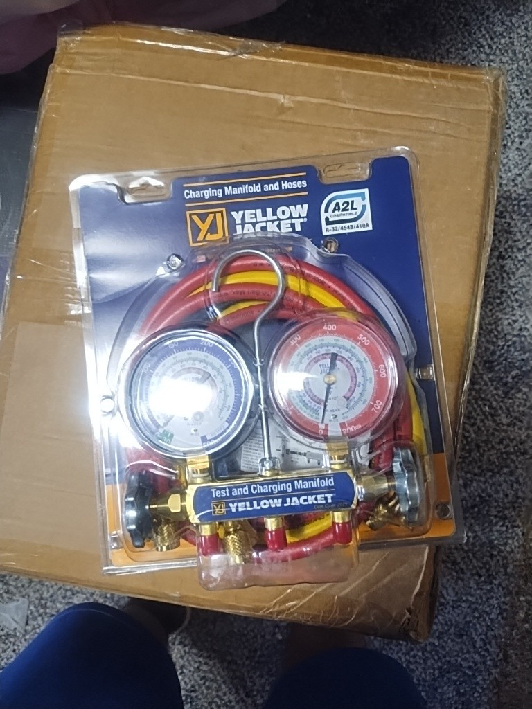 Yellow Jacket 42036 Mechanical Manifold Gauge Set,2-Valve,R-32,R-454B,R-410A