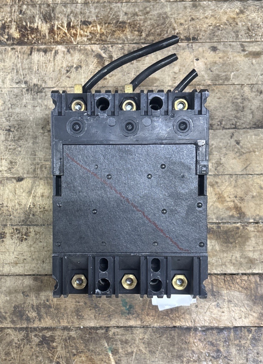 OEM Genuine Square D FH 3 Pole 100 Amp 240 Volt Molded Case Switch, X1345030703
