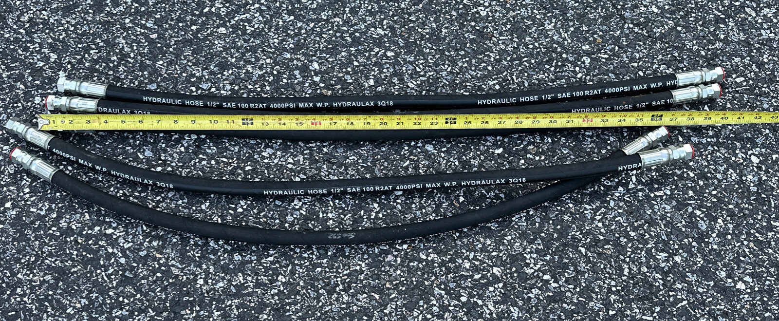 1/2 X 40 Inch Hydraulic Hose SAE 100 R2AT 4000 Psi Max W.P. Hydraulax 3Q18