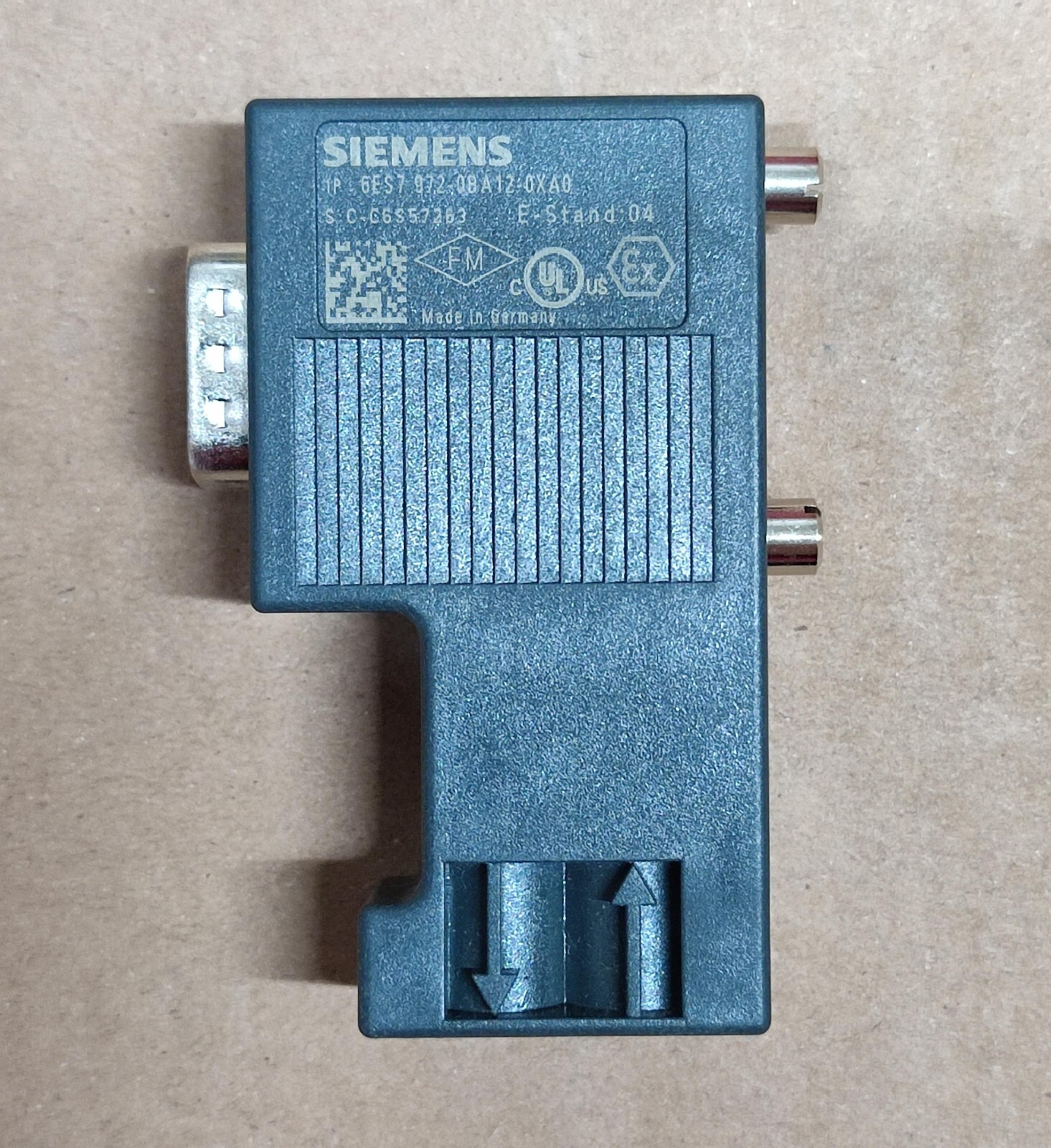 LOT OF 4 6ES7 972-0BA12-0XA0 SIEMENS PROFIBUS DP BUS CONNECTOR 6ES7972-0BA12-0X
