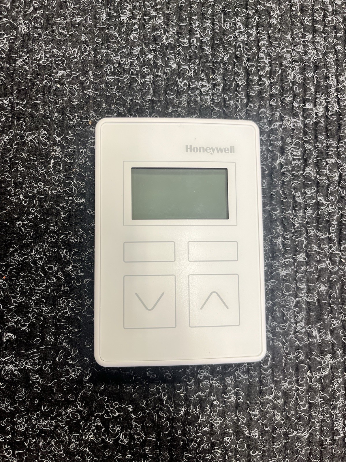 Honeywell TR42 LCD Wall Module Temperature Display, Two-Wire Sylk