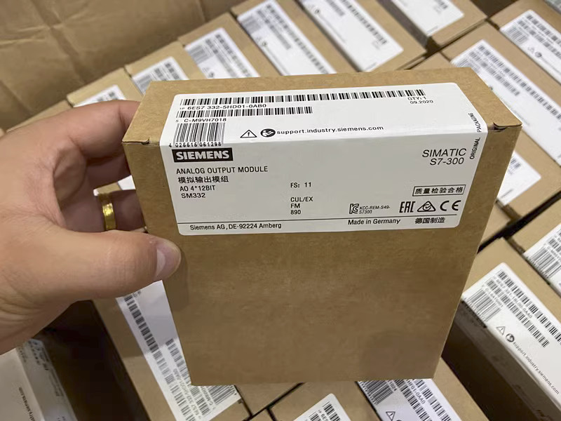 6ES7332-5HD01-0AB0 1PCS Brand New Siemens 6ES7 332-5HD01-0AB0 Fast delivery