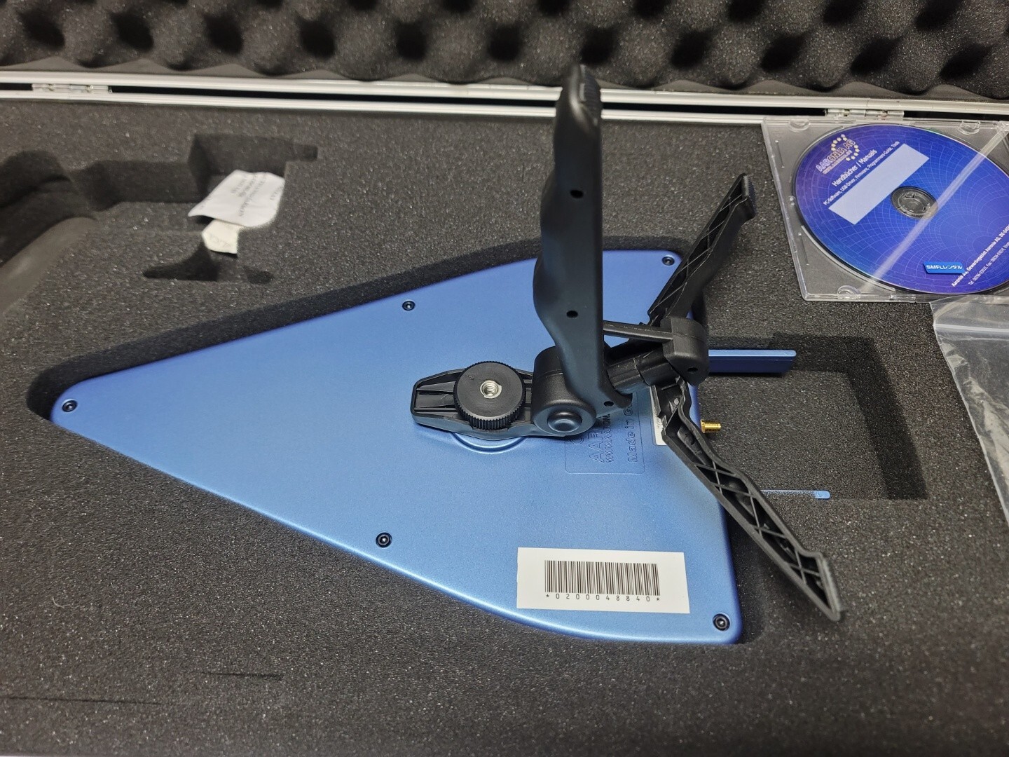 Aaronia HyperLOG 7040: 700MHz to 4GHz High-Performance EMC Antenna (5852)