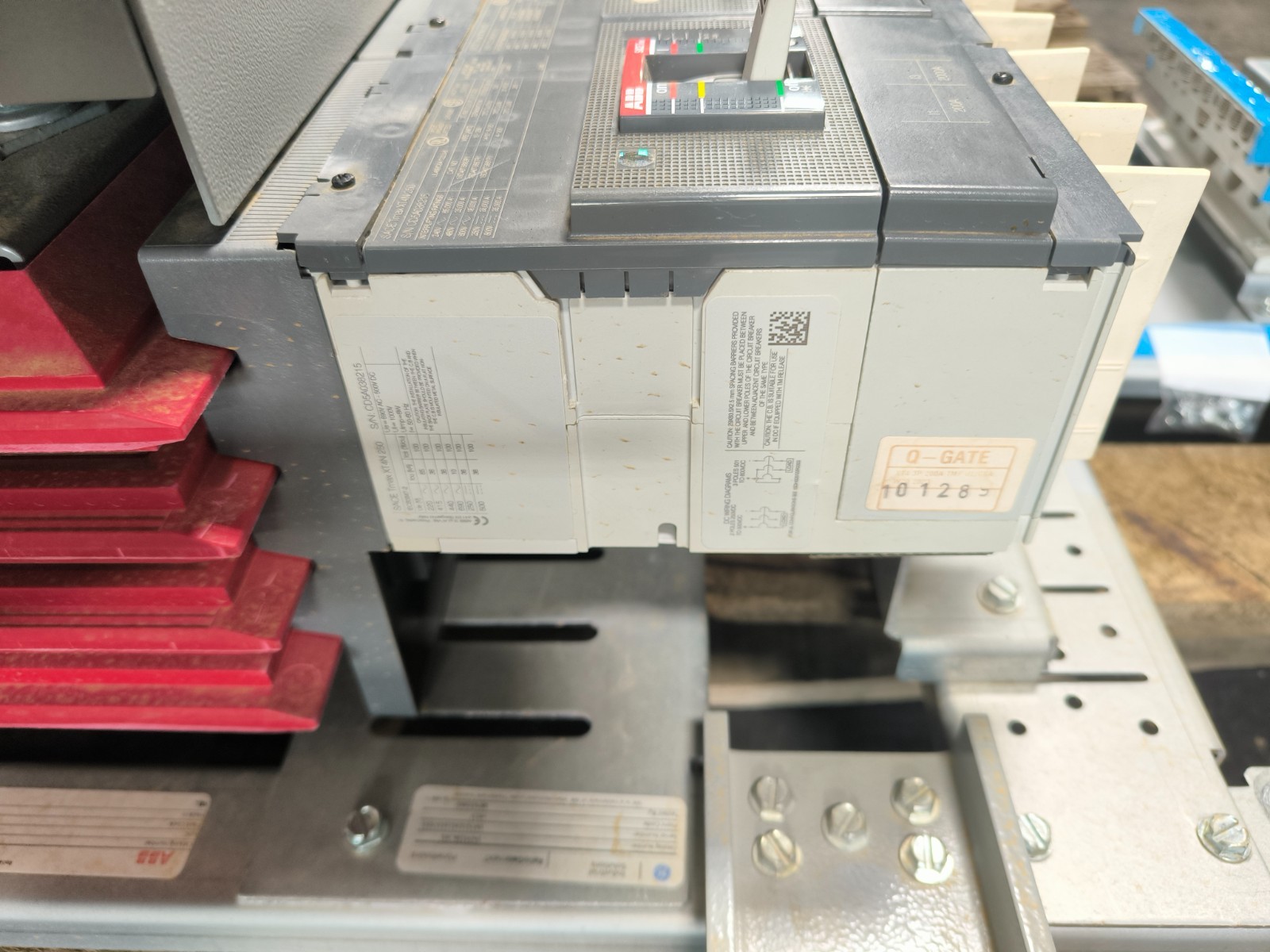 ABB GE IN2412BL3H1 ReliaGear neXT Power Panel 1200 Amp 480Y/277 V 3PH 4W 3R NOS