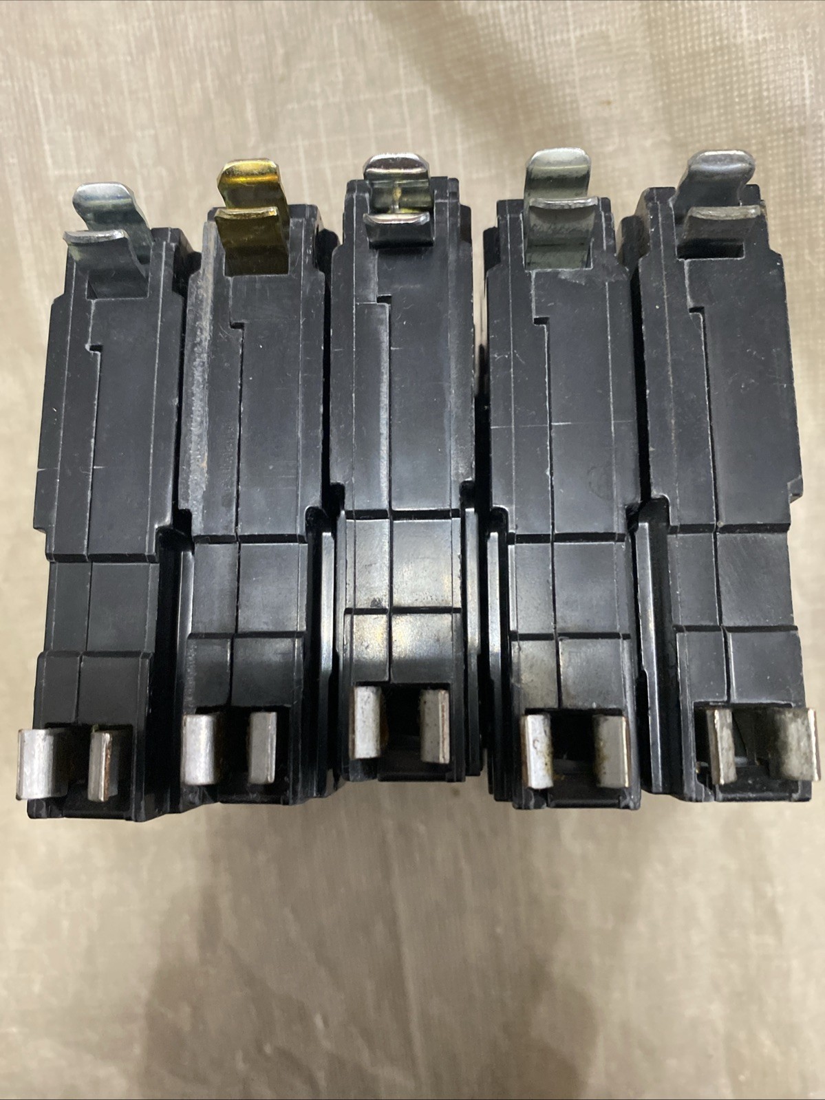 Lot of 5 Square D QO120 20A Circuit Breakers Good Condition