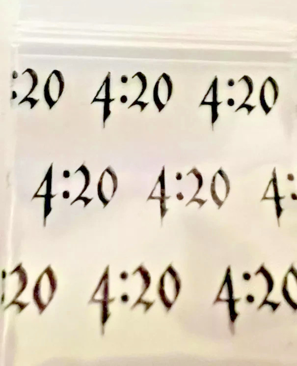 700 SMALL BAGGIES 2″ x 2″ 2020 MINI RESEALABLE POLY DESIGNER BAGS ALIEN