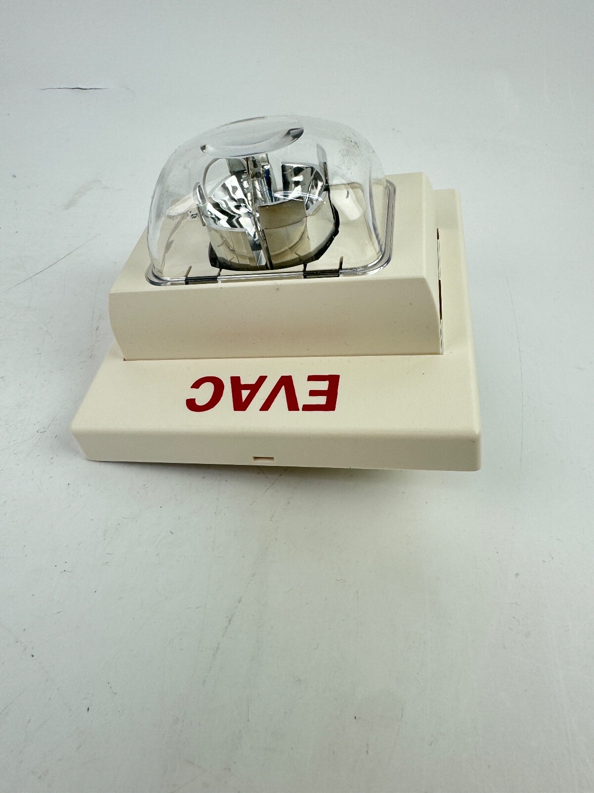 FARADAY 2700B-EK-21-24-DC STAND ALONE ALARM STROBE HEARING IMPAIRED