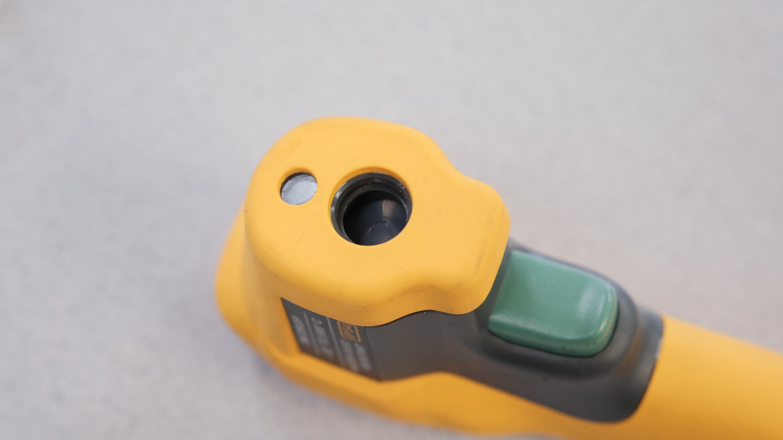 Fluke 62 MAX IR Thermometer 3M Drop -30 To 500C Water/Dust Resistant IP54 Rate