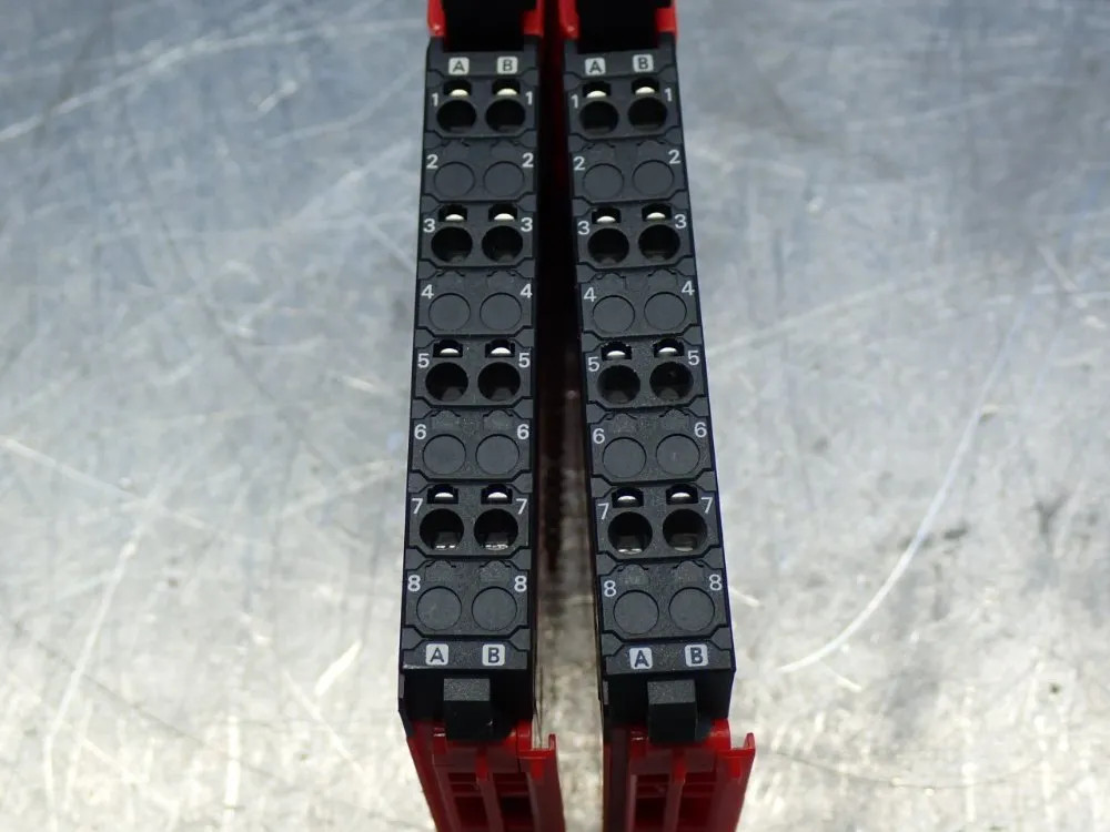 OMRON NX-SOD400 SAFETY CONTROL UNIT, 2PCS 12250980398